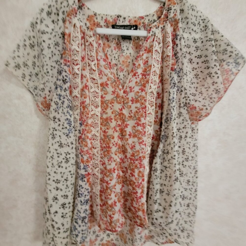 Floral Multi Color Short Sleeve Blouse Living Doll Size L